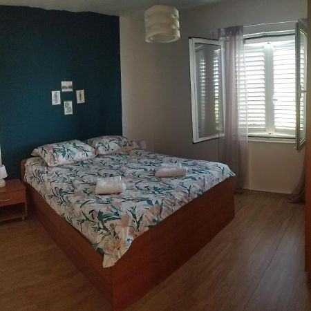 Apartmani Kalu Mlini Exteriör bild